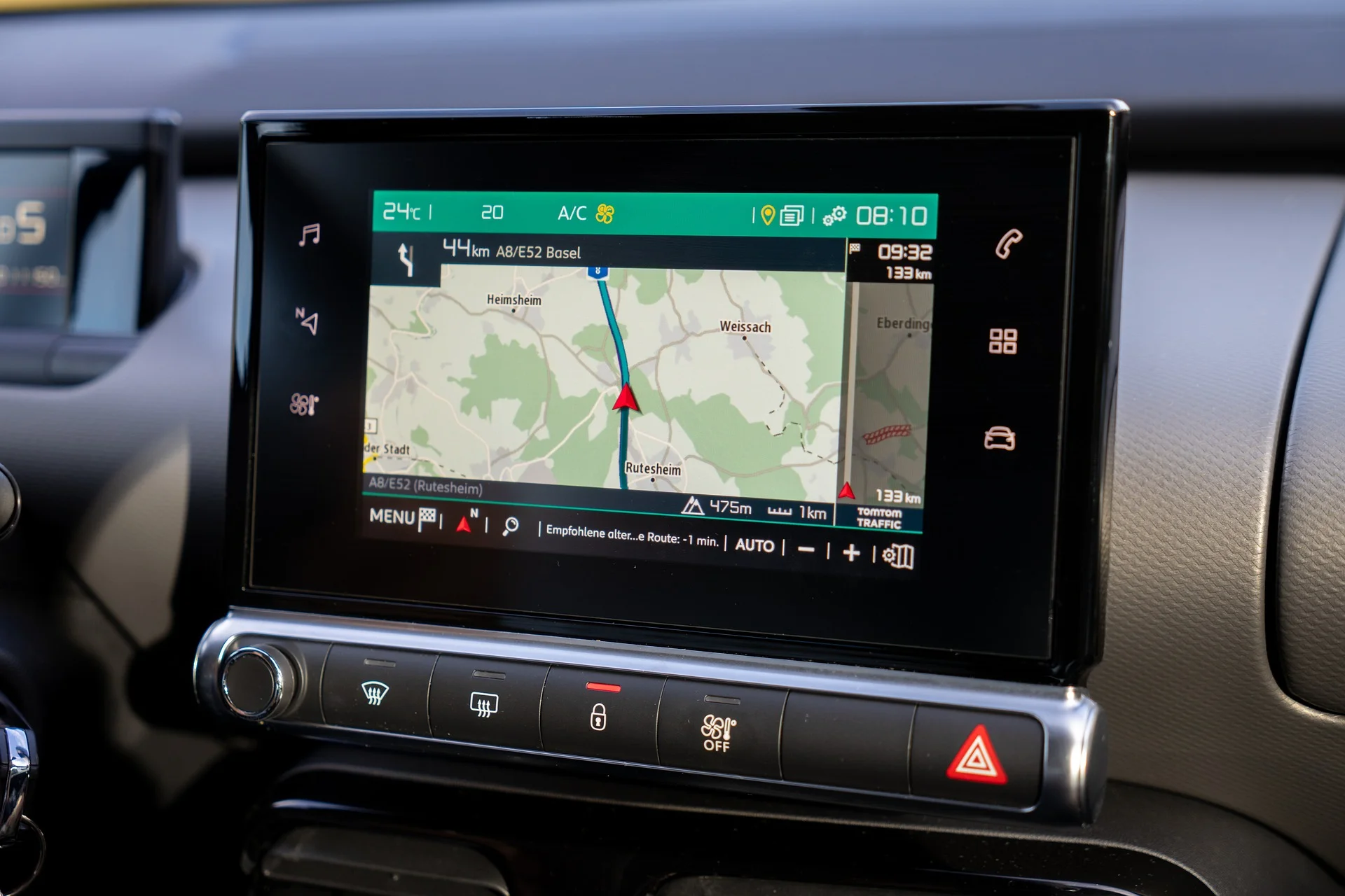 GPS sendo utilizado em carro